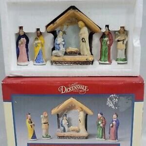 Vintage Lemax Navity 5 piece